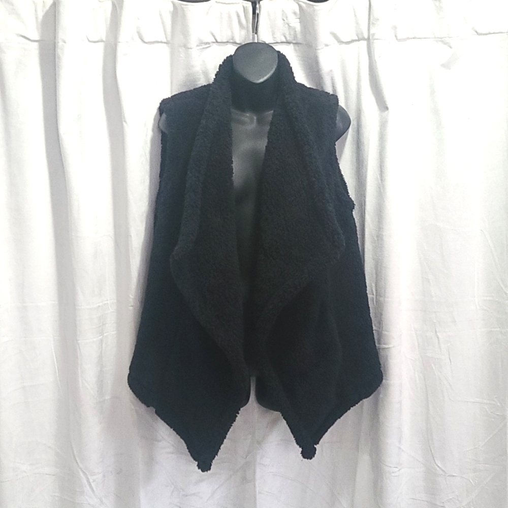 Nwt Jones NY furry vest